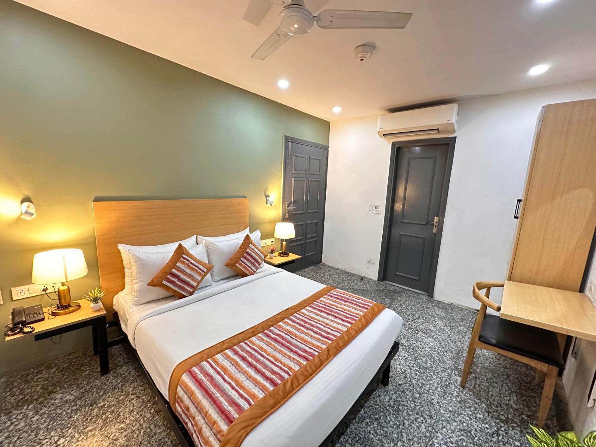 Appartement Golden Saffron - Punjabi Bagh Delhi *