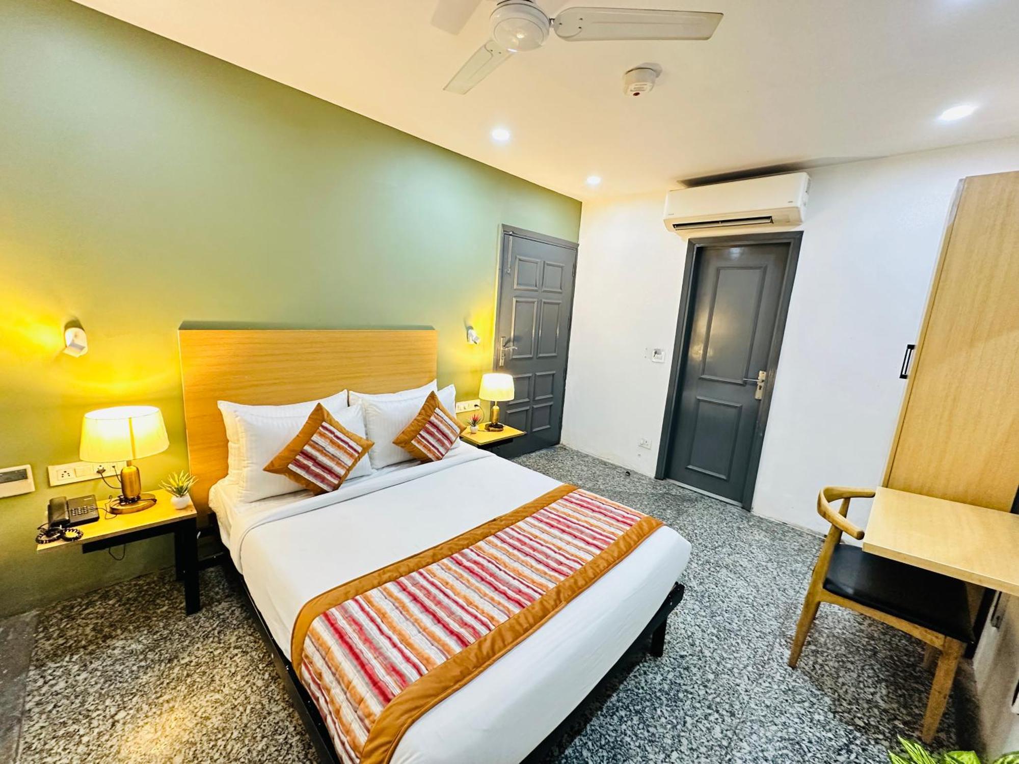 Appartement Golden Saffron - Punjabi Bagh Delhi *
